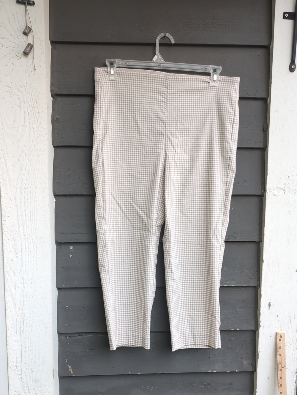 Chicos Slim Fit Checked Dress Pants in Beige Size Large (Chicos 2)